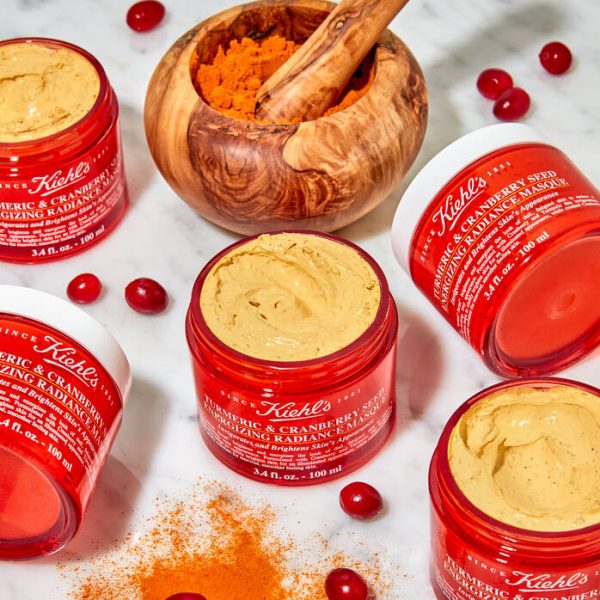 kiehls face mask turmeric cranberry seed energizing radiance masque 100ml 000 3605971354960 photo lifestyle02