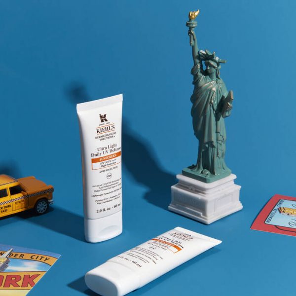 kiehls sunscreen ultra light daily uv defense spf50 60ml 000 3605970901455 photo lifestyle